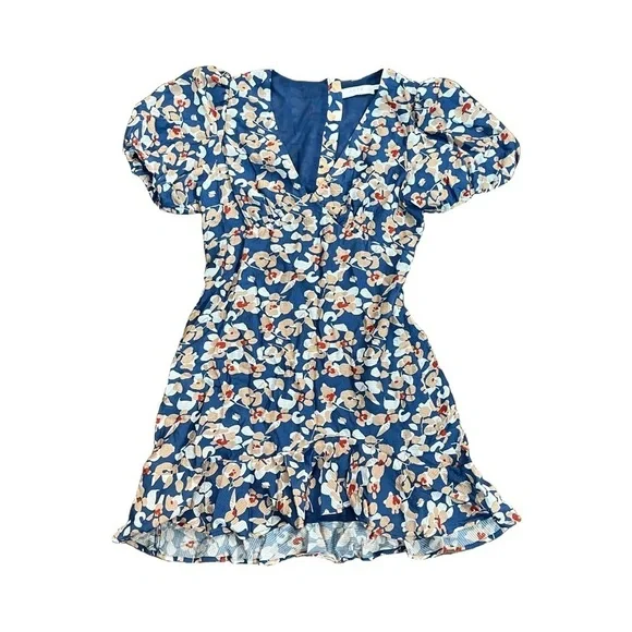 ASTR The Label Flutter Sleeve
Cutout Floral Mini Dress Large - Picture 3 of 6